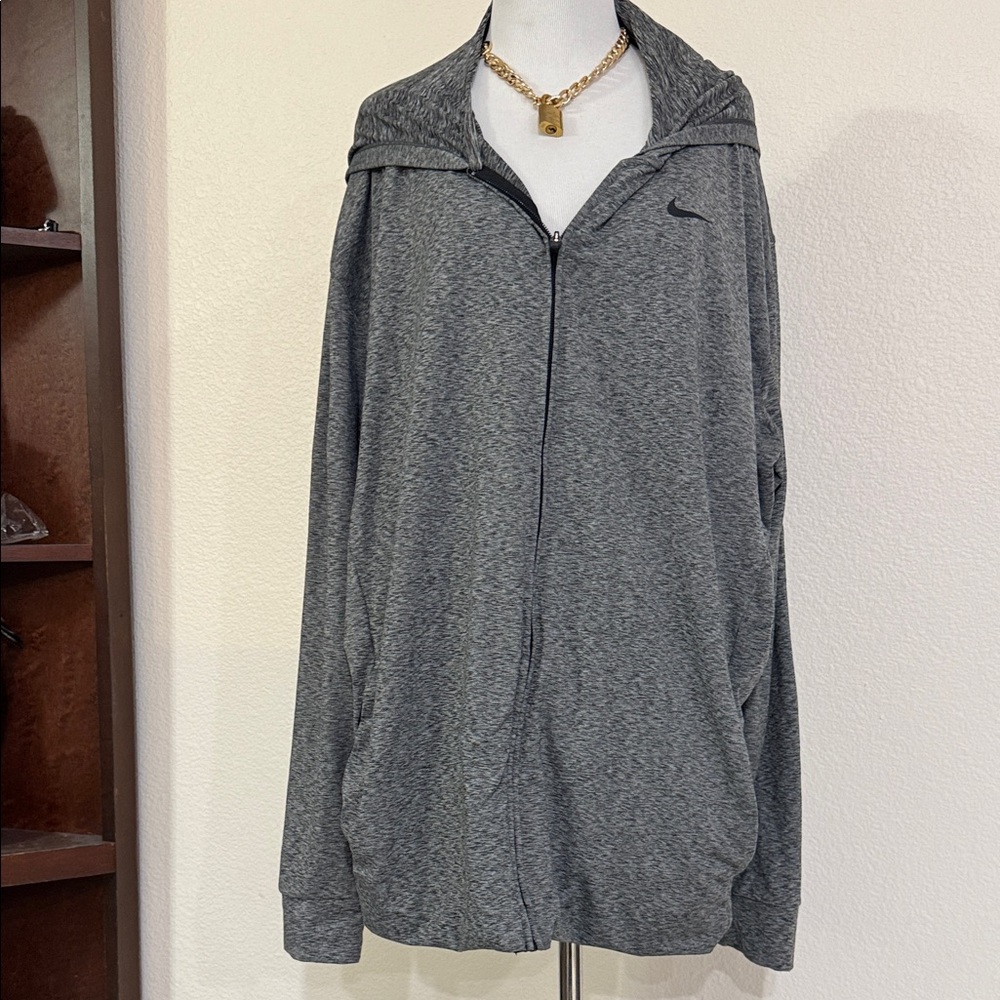Nike Women’s Gray Jacket Size XXL EUC